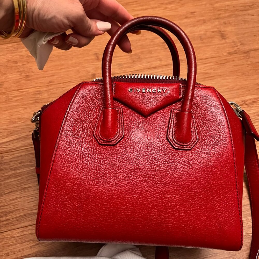 Givenchy Antigona Mini Grained Leather Bag - Picture 4 of 14